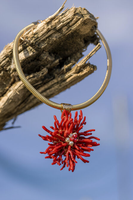 Collana con ciondolo fiore - immagine 4